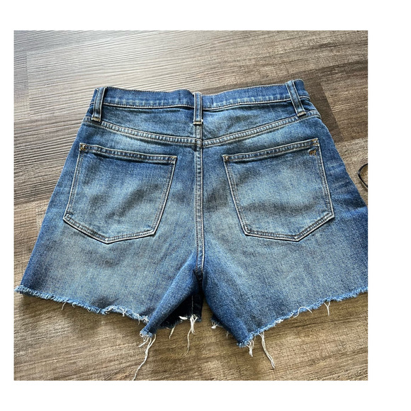 Madewell High Rise Denim Shorts Light to Medium Wash Raw Hem Cut Off - Picture 4 of 5